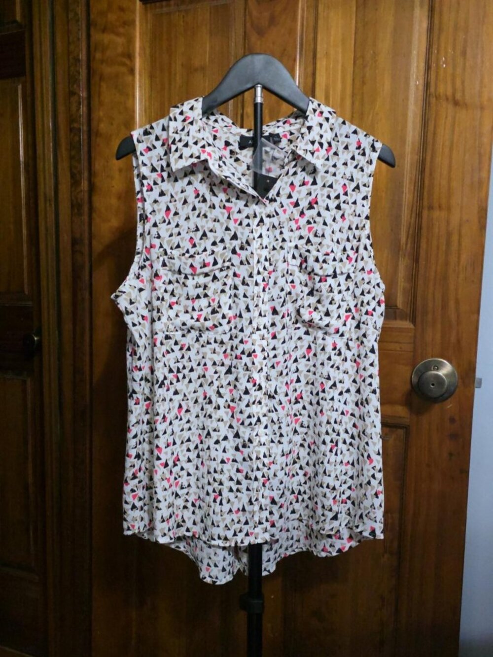 Sleeveless V-Neck Summer Top black tan pink white high-low hem large Apt. 9 - Picture 3 of 16